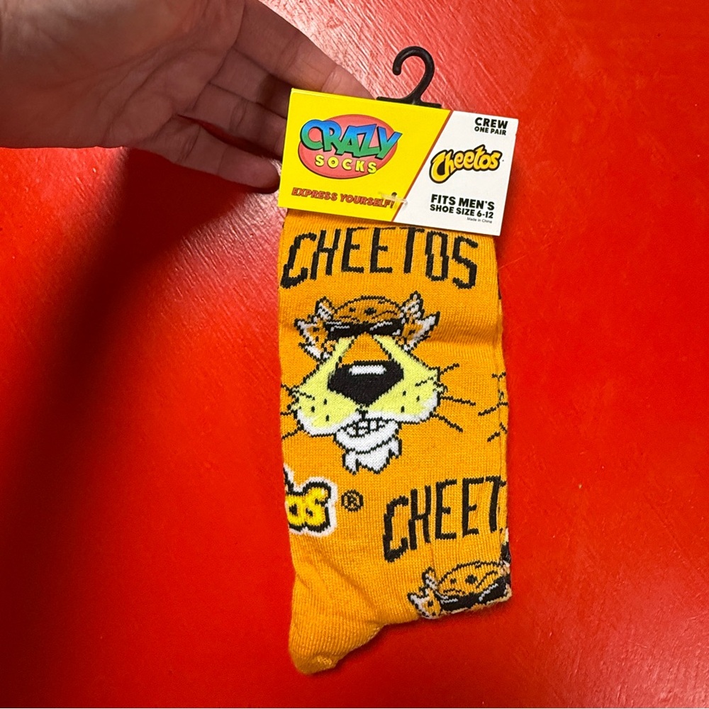 NWT CRAZY SOCKS CHEETOS CHIPS SOCKS SIZE 6-12 crew